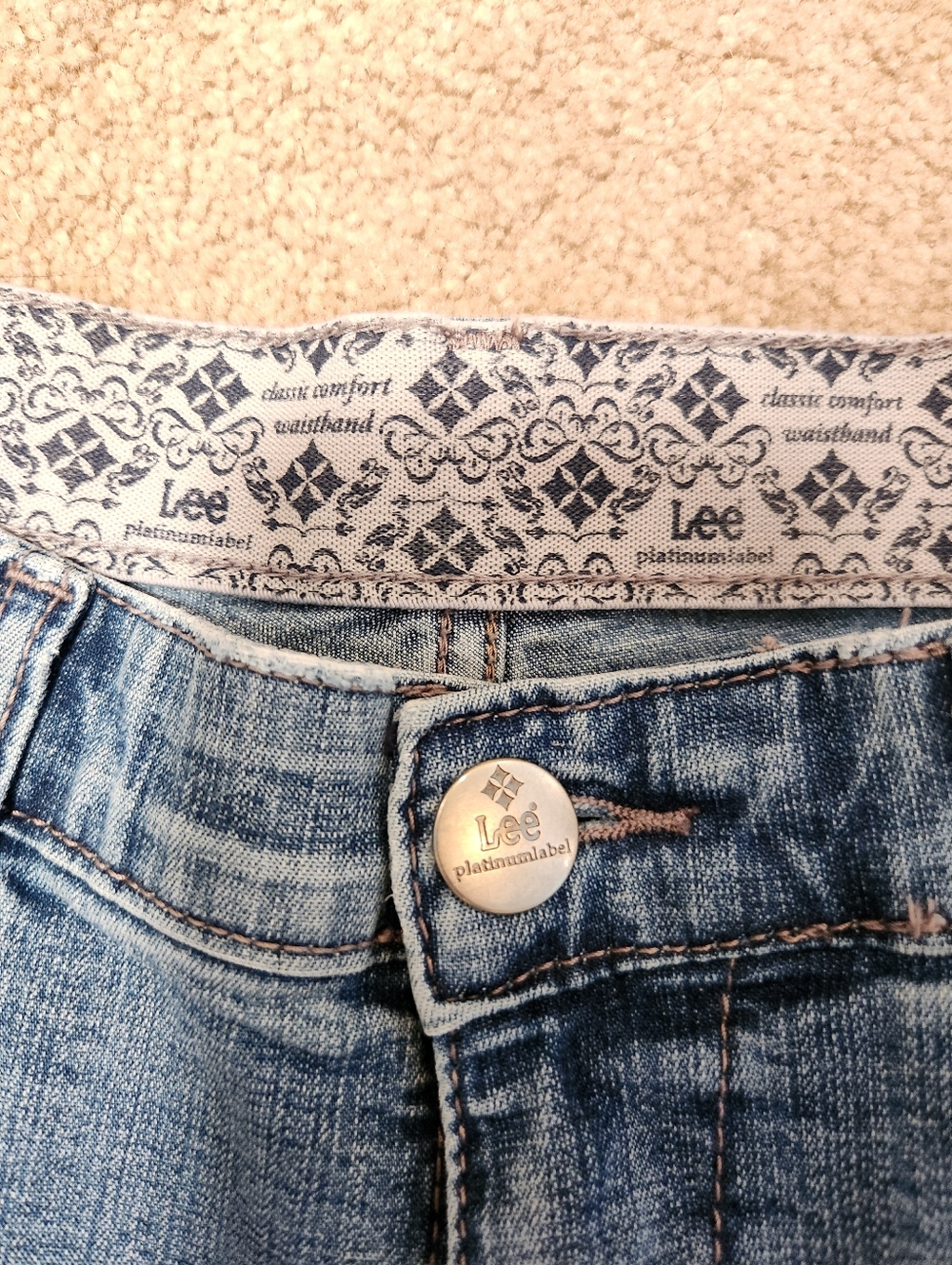 Lee Platinum Label Straight Leg Jeans, ✨ No Gap Comfort Waistband, Size 10P - Picture 3 of 7